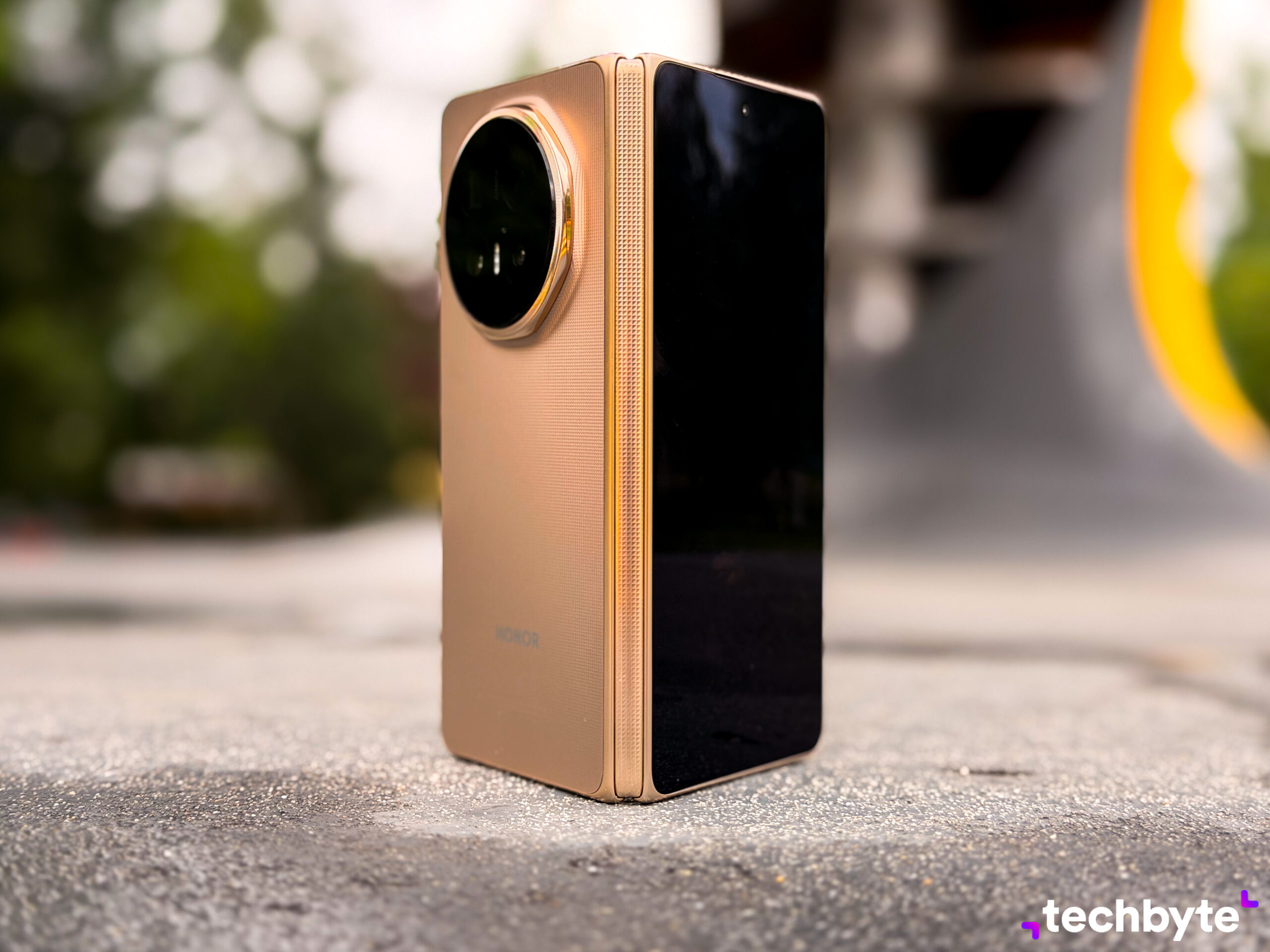 Honor Magic V6