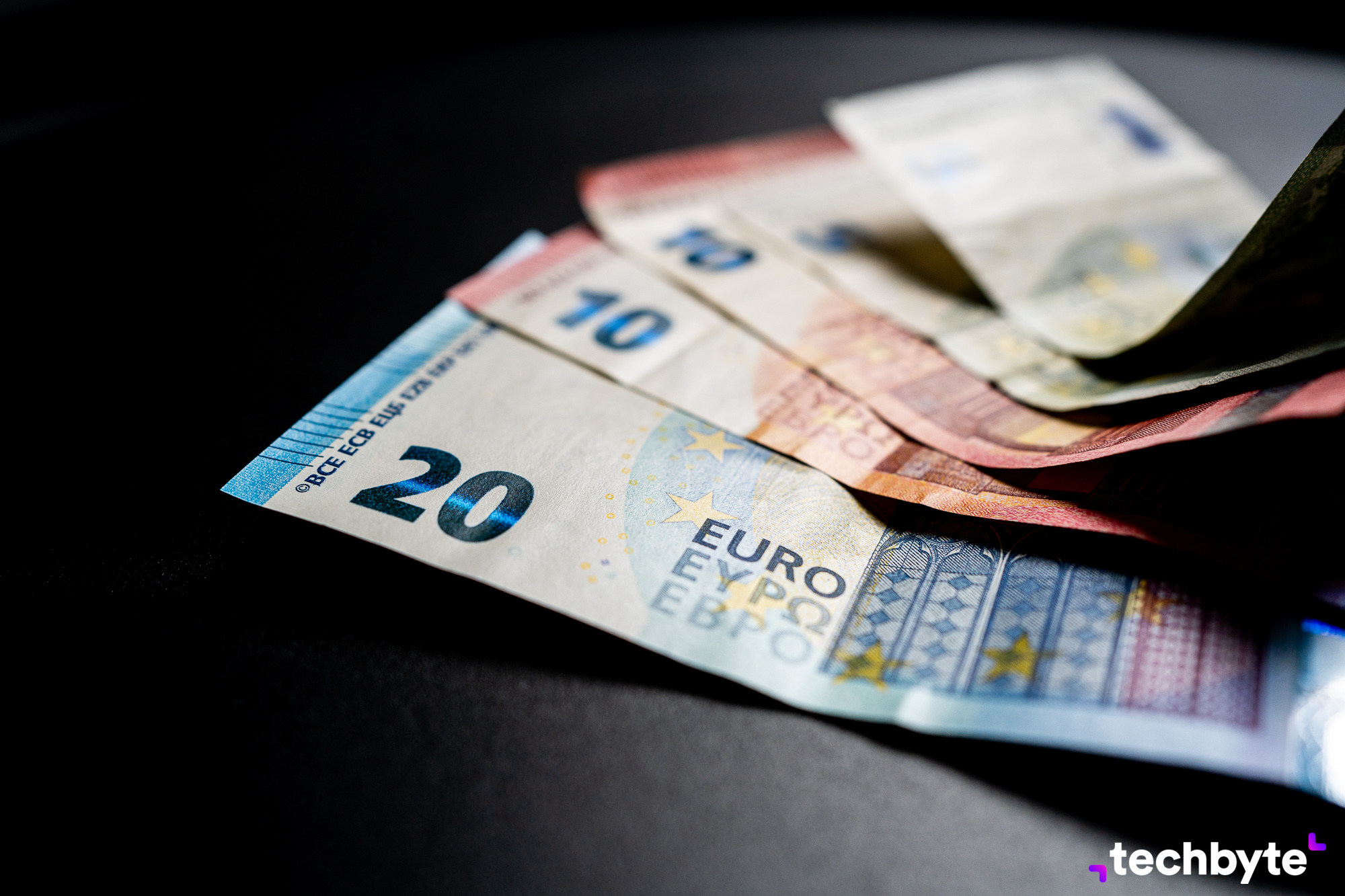 Peniaze, bankovky, euro