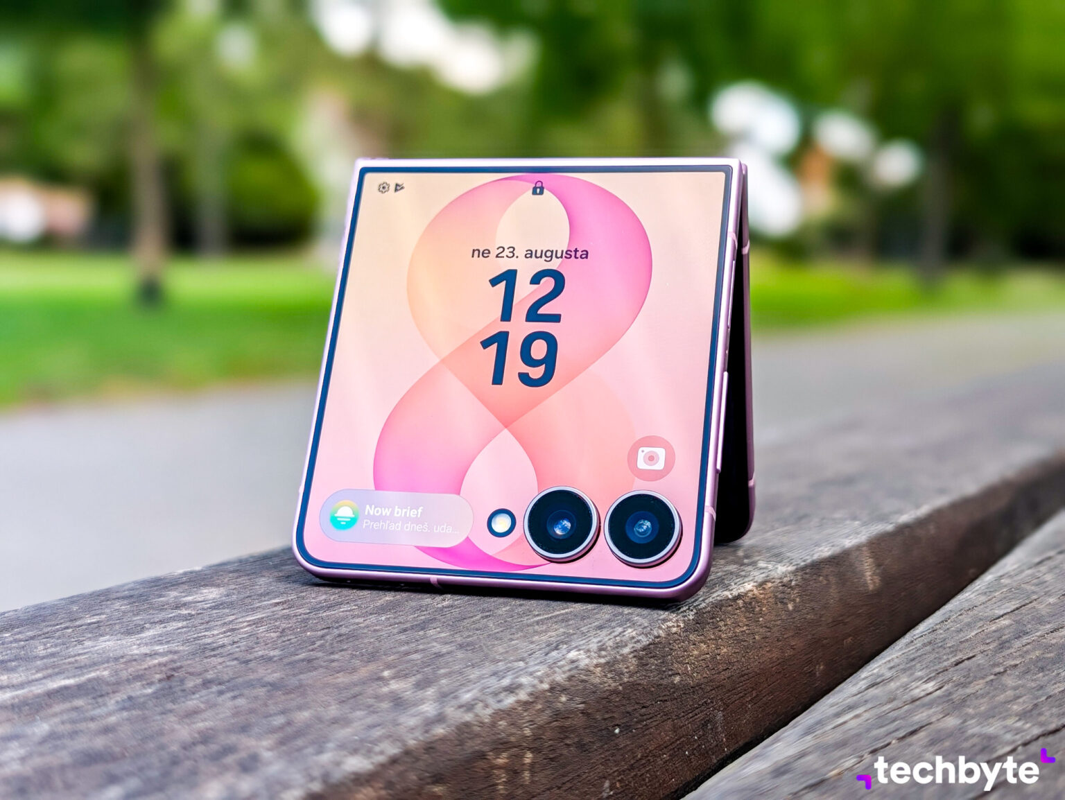 Samsung Galaxy Z Flip8