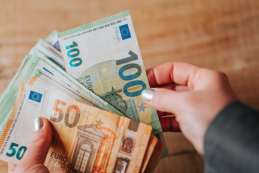 Peniaze, bankovky, euro